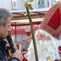 Der Nikolaus im Gespräch mit dem Bürgermeister
