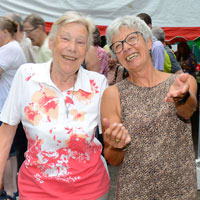 Gute Laune beim Strandfest